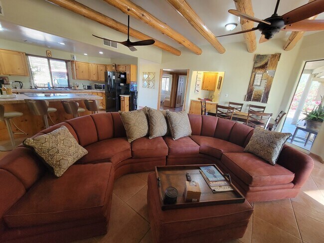 6105 E Lowden Rd Cave Creek, AZ 85331 photo 4