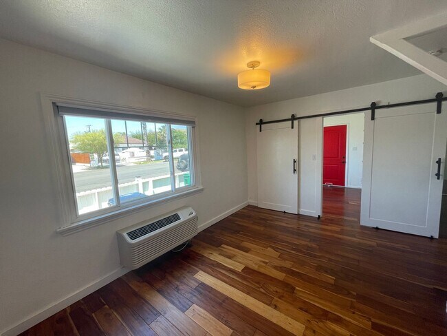 3809 Cherokee Ave San Diego, CA 92104 photo 4