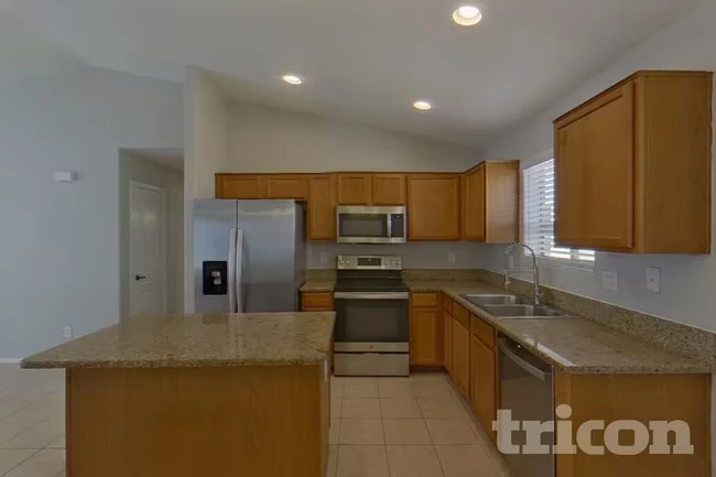 39964 W Sanders Way Maricopa, AZ 85138 photo 5