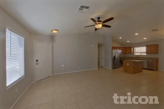 39964 W Sanders Way Maricopa, AZ 85138 photo 2