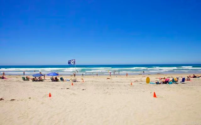 2001 Ocean Front Del Mar, CA 92014 photo 3