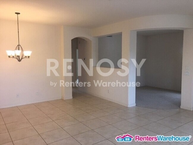 Ideal 3 Br+den 2 Ba 2 Cg Home With Solar Near I-10 And Loop 303 In Goodyear photo 4