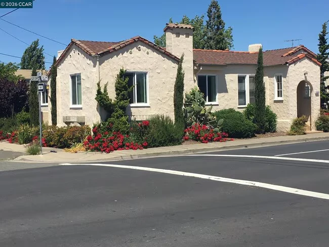 1602 Georgia St Vallejo, CA 94590 photo 3