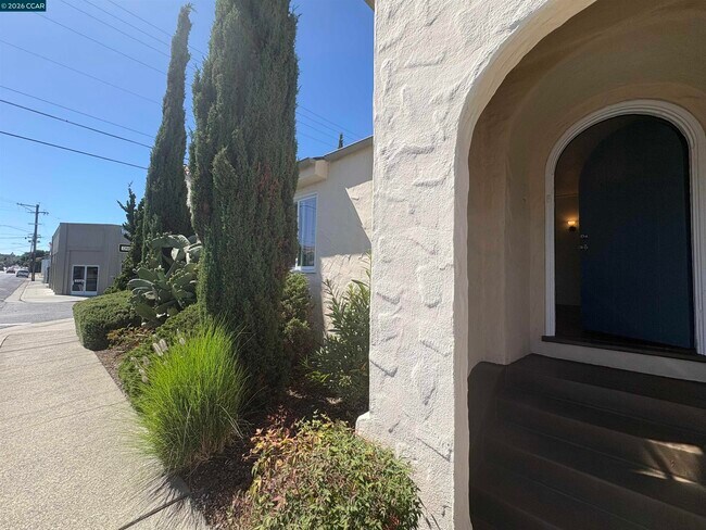 1602 Georgia St Vallejo, CA 94590 photo 5