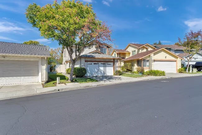 370 Stageline Dr photo 4