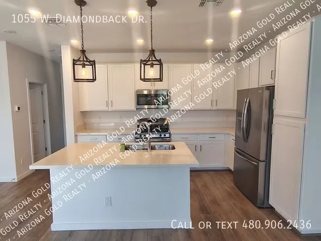 1055 W. Diamondback Dr. Chandler, AZ 85286 photo 4