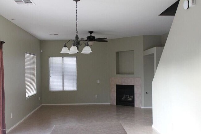 2012 S 85th Ln Tolleson, AZ 85353 photo 3