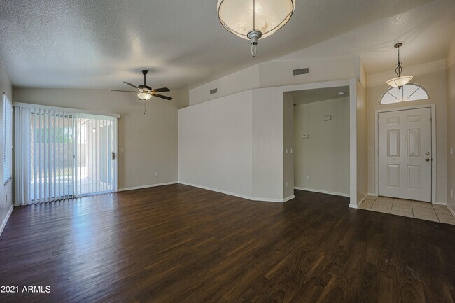 4807 W Ponderosa Ln Glendale, AZ 85308 photo 4