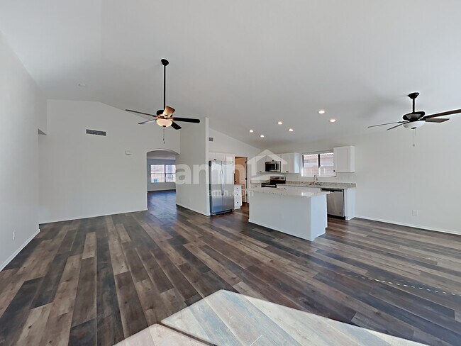 3025 W Horsham Dr Phoenix, AZ 85027 photo 5