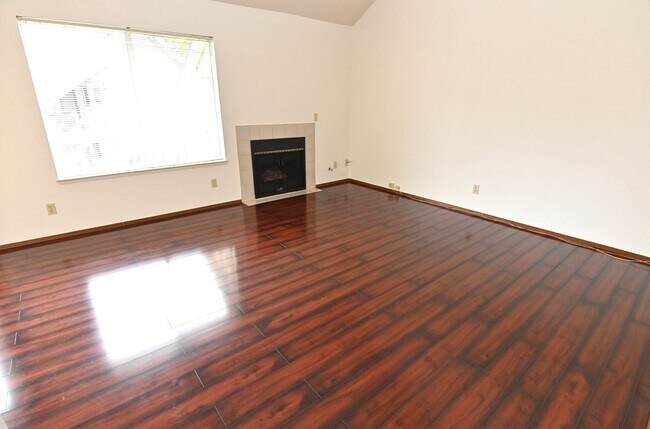 1032 Summerplace Dr photo 5