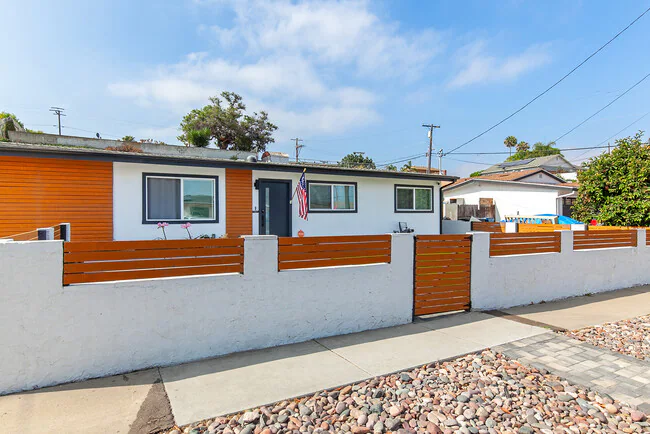 8 E Paisley St Chula Vista, CA 91911 photo 2