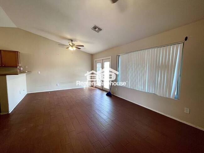 1419 E Hidalgo Ave Phoenix, AZ 85040 photo 3