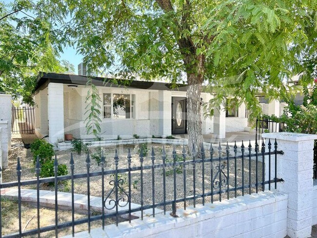 281 S California St Chandler, AZ 85225 photo 3