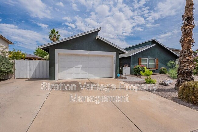 1332 W Medina Ave Mesa, AZ 85202 photo 3