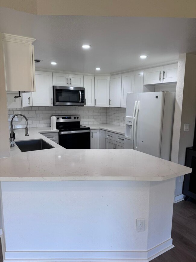 5402 Villas Dr Bonsall, CA 92003 photo 4