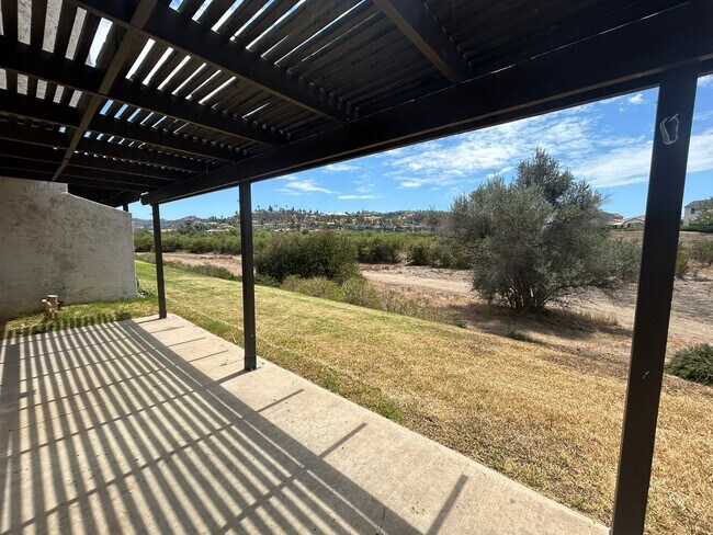 5402 Villas Dr Bonsall, CA 92003 photo 3