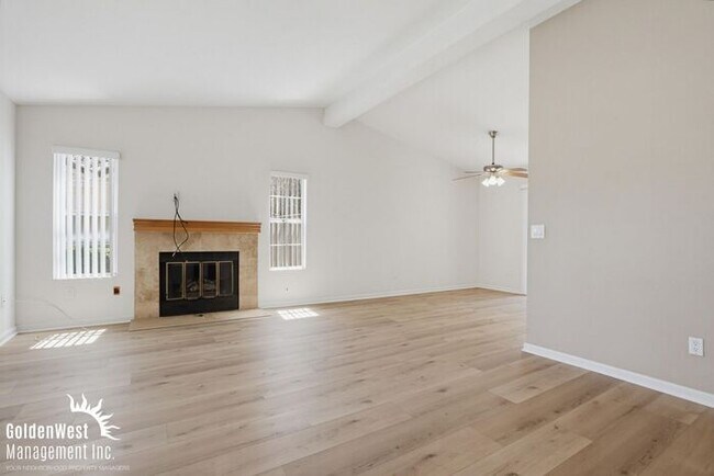 2158 Savona Ct Vista, CA 92084 photo 3