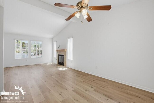 2158 Savona Ct Vista, CA 92084 photo 2