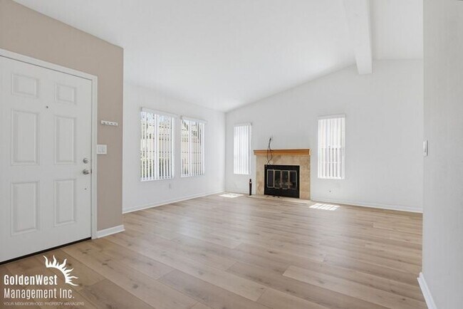2158 Savona Ct Vista, CA 92084 photo 4