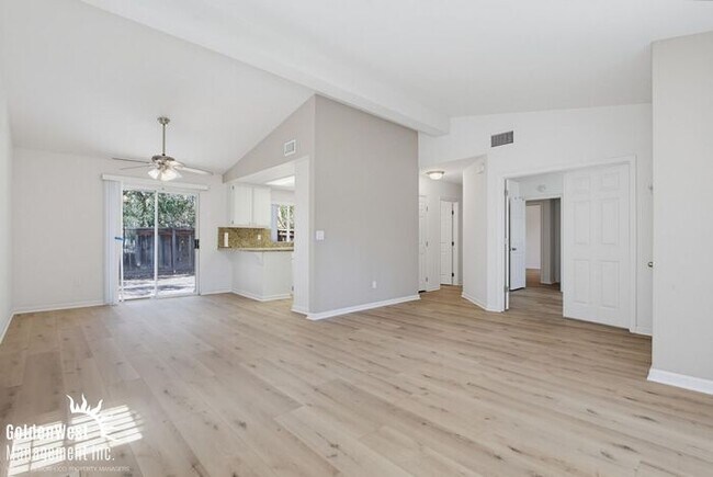 2158 Savona Ct Vista, CA 92084 photo 5