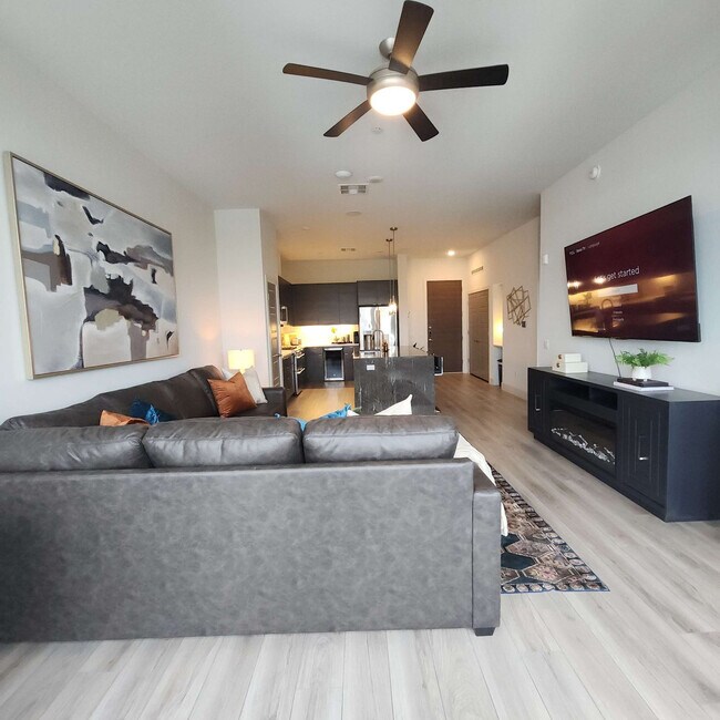 Scottsdale Grand photo 2