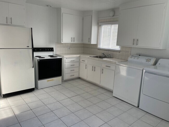 1496-1496 Highland Blvd Hayward, CA 94542 photo 5
