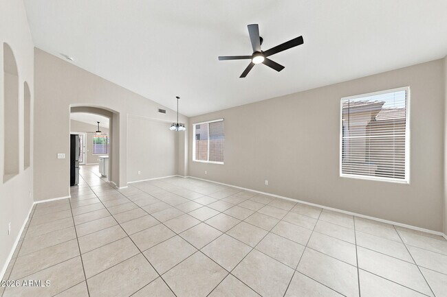 1402 E Shannon St Chandler, AZ 85225 photo 3