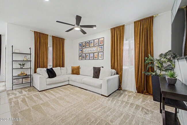 35211 W SANTA BARBARA Avenue photo 4