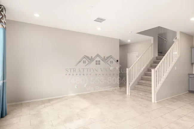 55 E Constitution Dr Gilbert, AZ 85296 photo 5