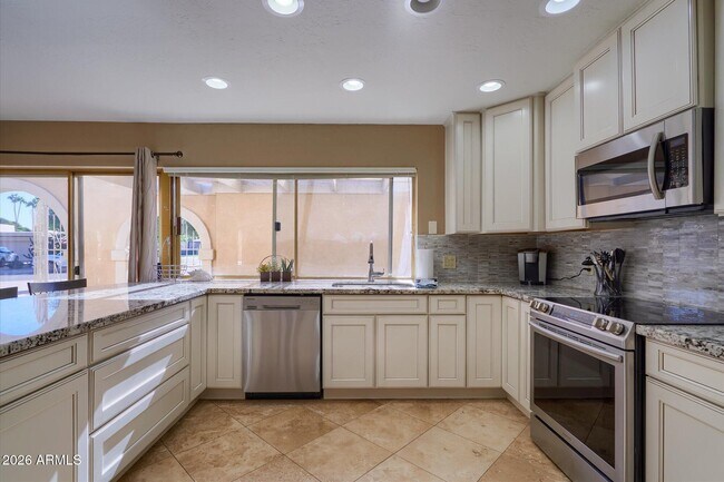 7974 E Vía Campo Scottsdale, AZ 85258 photo 4
