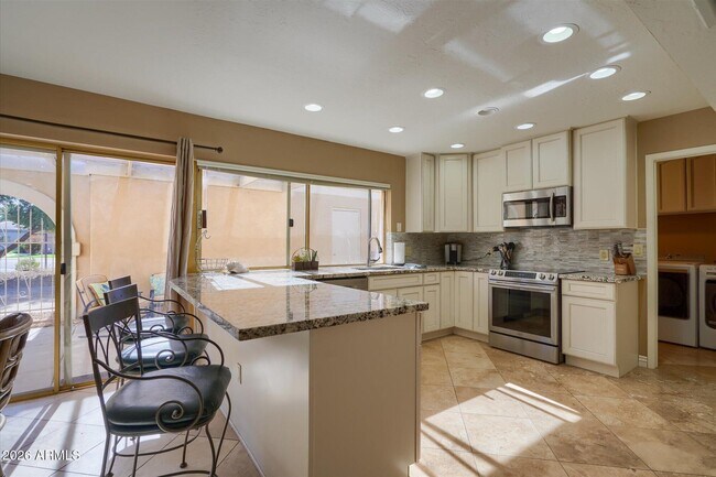 7974 E Vía Campo Scottsdale, AZ 85258 photo 5