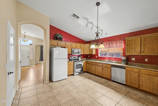 642 W Mesquite Tree Ln San Tan Valley, AZ 85143 photo 2