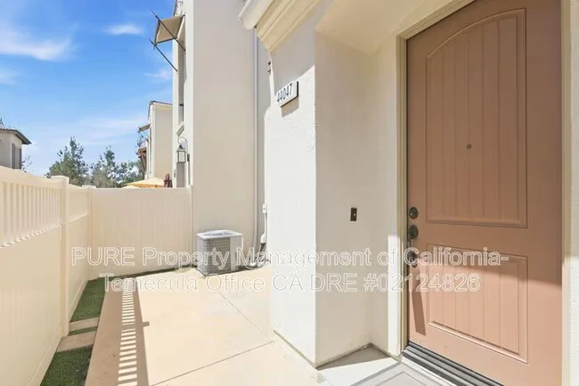 44047 Soler Ct Temecula, CA 92592 photo 3