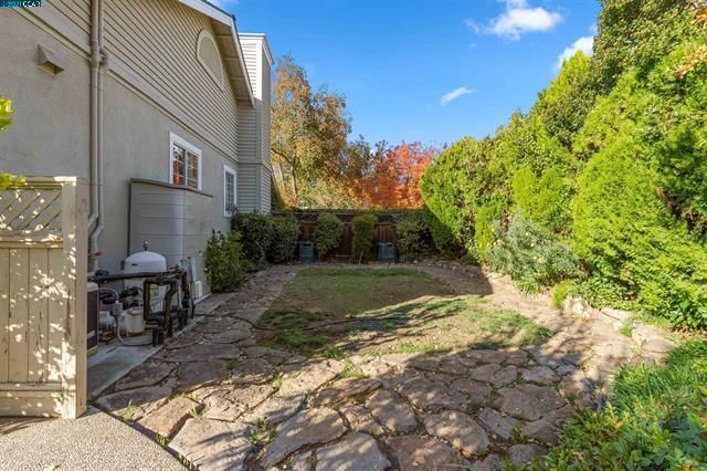 3 Dover Ct Danville, CA 94506 photo 2
