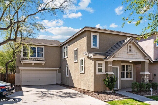 2233 E Pecan Rd photo 5