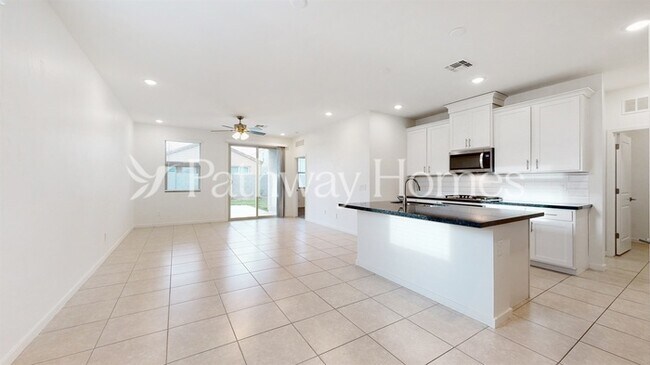 40369 W Hillman Dr Maricopa, AZ 85138 photo 4
