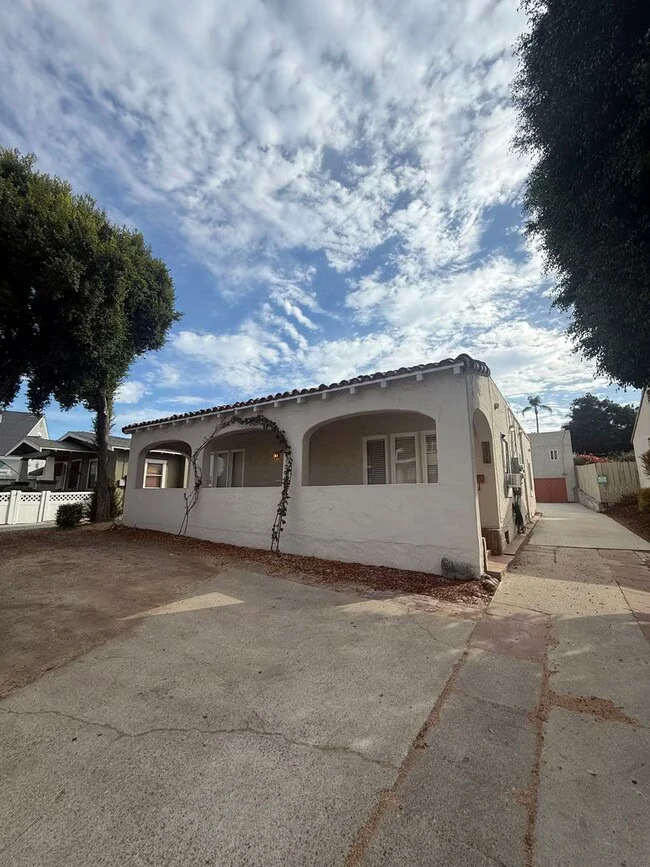4926 Baltimore Dr La Mesa, CA 91942