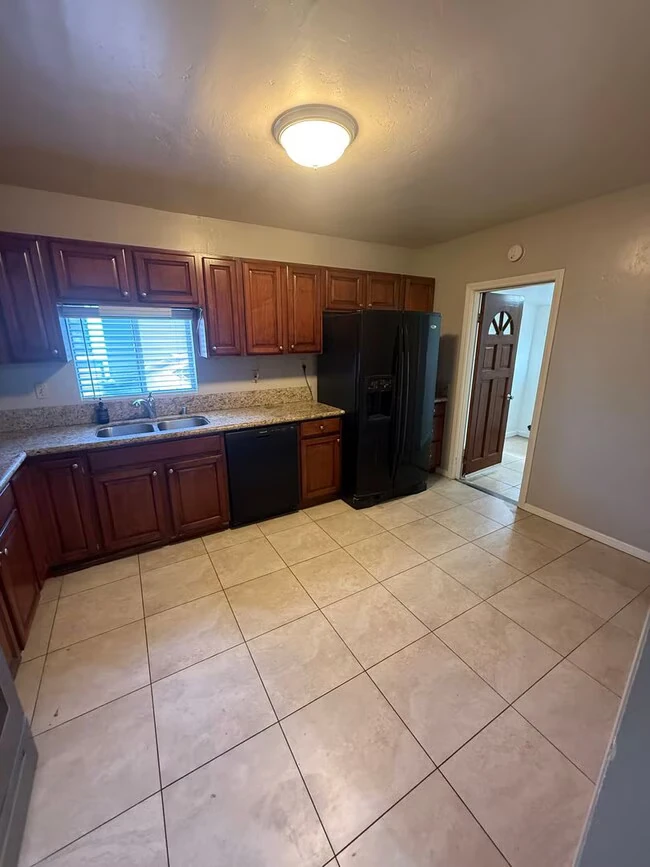 4926 Baltimore Dr La Mesa, CA 91942 photo 5