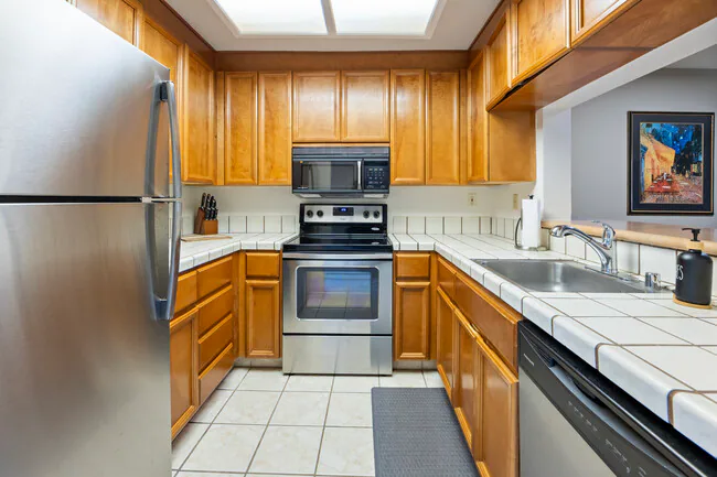 198 Oriole Cir Novato, CA 94949 photo 3