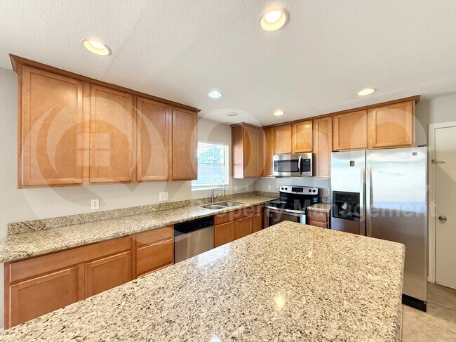 1307 W Elna Rae St Tempe, AZ 85281 photo 2