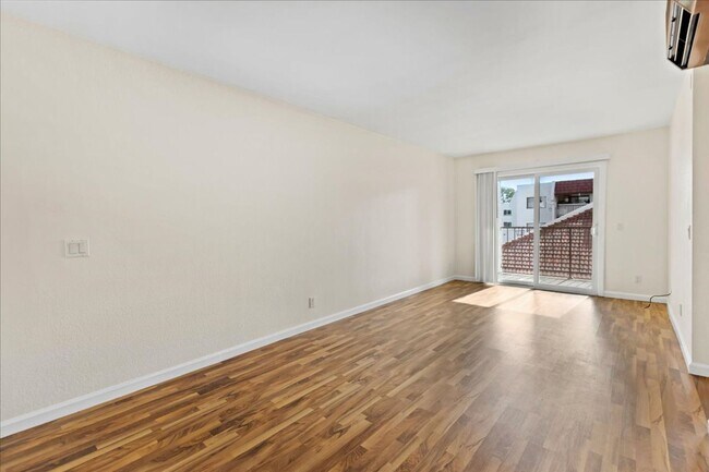 6350 Genesee Ave San Diego, CA 92122 photo 4