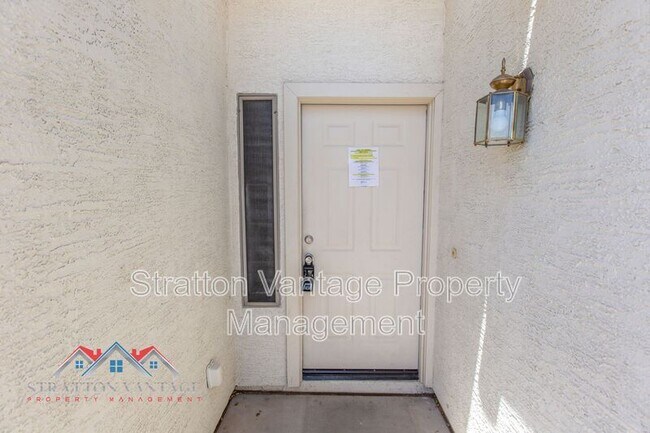 3354 W Tina Ln Phoenix, AZ 85027 photo 5