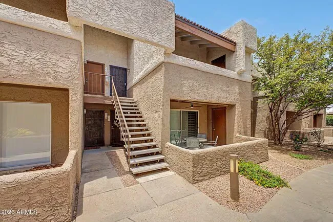 4554 E Paradise Village Pkwy N Phoenix, AZ 85032 photo 2