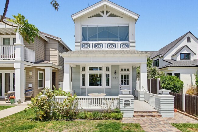 464 C Ave Coronado, CA 92118