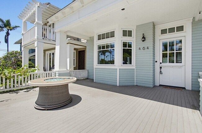 464 C Ave Coronado, CA 92118 photo 3