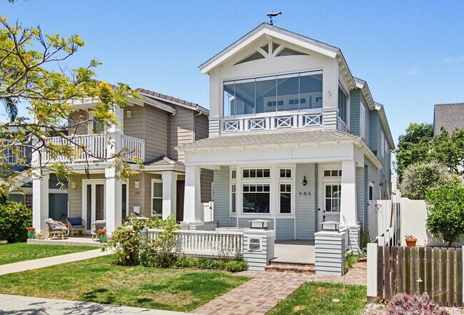 464 C Ave Coronado, CA 92118 photo 2