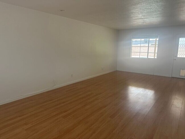 6725 E Sheridan St Scottsdale, AZ 85257 photo 3