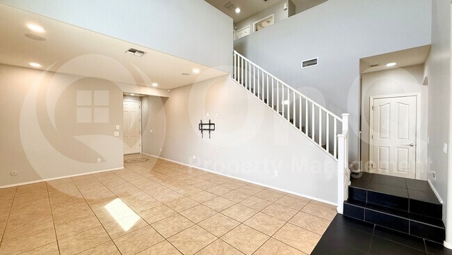 7179 S Bridalvail Ct Gilbert, AZ 85298 photo 2