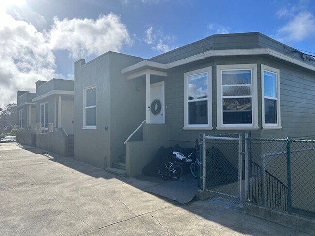 412-414 E St Colma, CA 94014