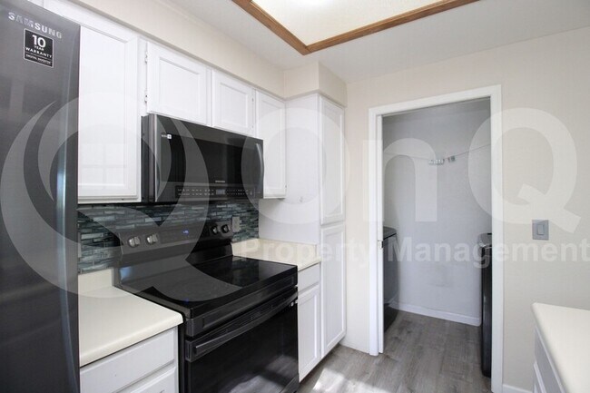 1222 W Baseline Rd Tempe, AZ 85283 photo 3